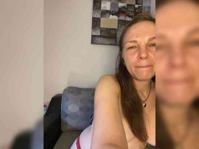 Модель: Alisasqrl