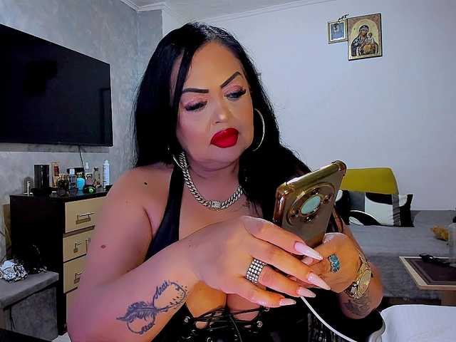 brendaxxx1 live cam on BongaCams