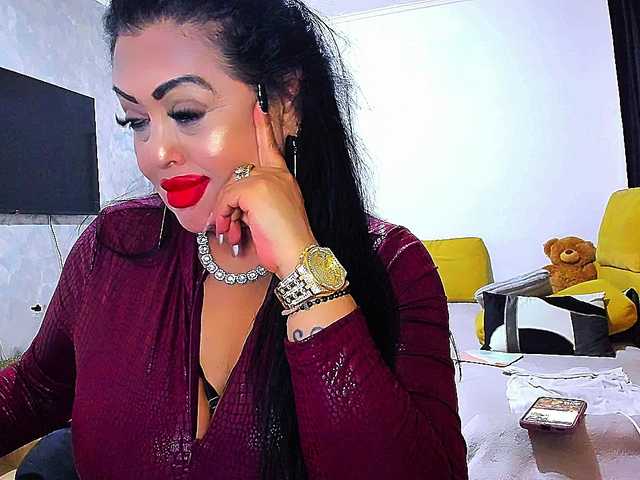 brendaxxx1 live cam on BongaCams