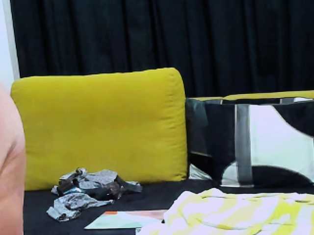 brendaxxx1 live cam on BongaCams