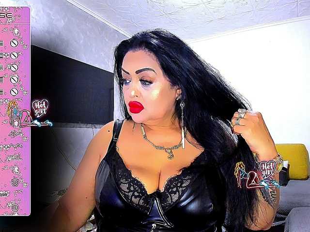 brendaxxx1 live cam on BongaCams