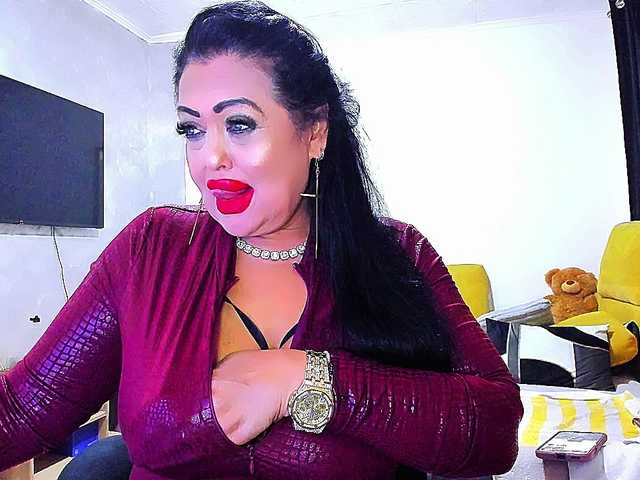 brendaxxx1 live cam on BongaCams