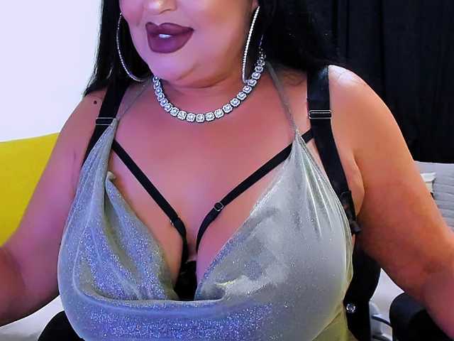 brendaxxx1 live cam on BongaCams