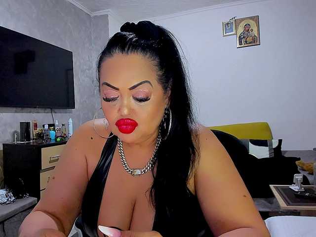 brendaxxx1 live cam on BongaCams