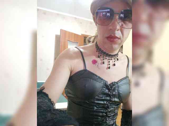 Lieantheris Live Webcam on BongaCams