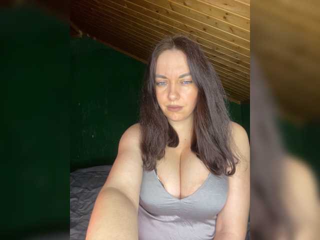 Vishenkakiss, en vivo ahora en BongaCams