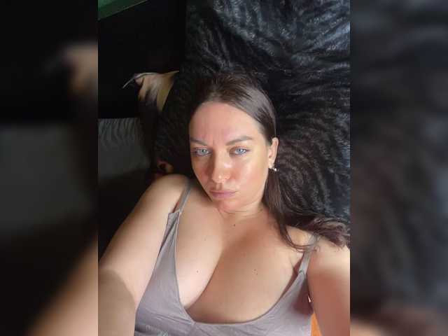 Vishenkakiss live cam preview