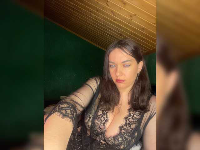 Vishenkakiss live cam on BongaCams