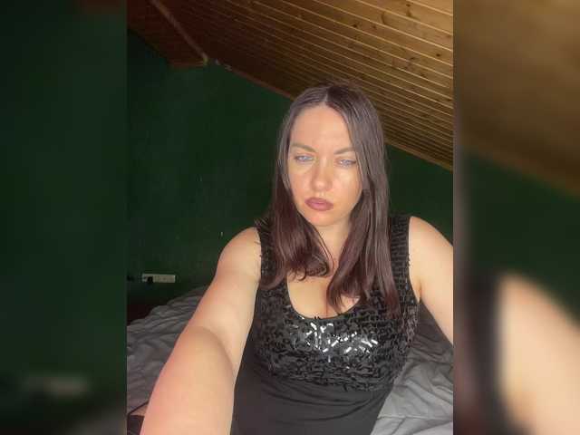 Vishenkakiss live cam on BongaCams