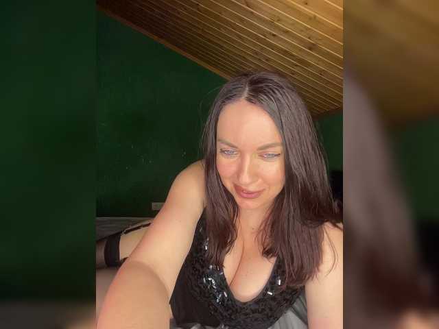 Vishenkakiss live cam on BongaCams