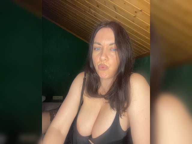 Vishenkakiss live webcam show