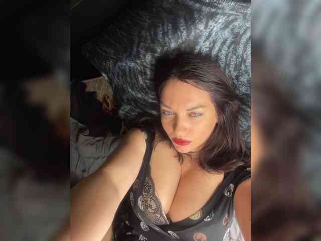 Vishenkakiss Live Webcam on BongaCams