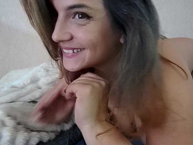 Sex chat gratuit in direct cu curvyana pe BongaCams