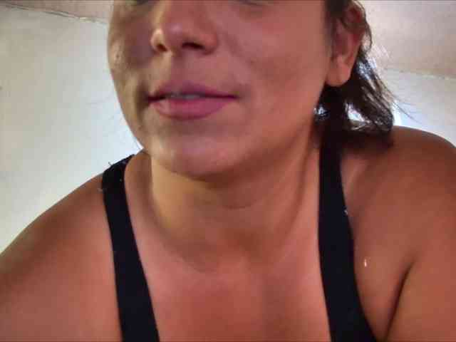 curvyana webcam