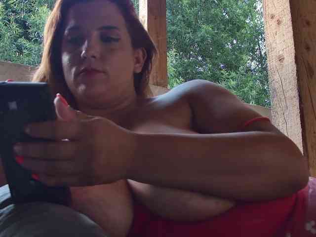 curvyana webcam