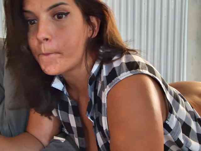 curvyana webcam