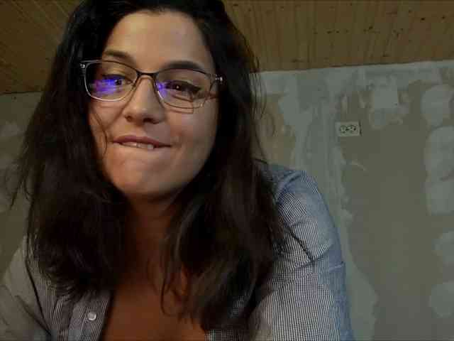 curvyana webcam