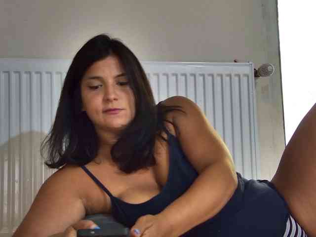 curvyana curvyana