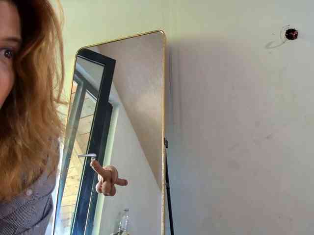 curvyana webcam
