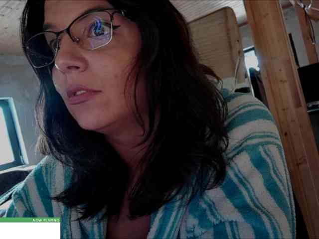 curvyana webcam