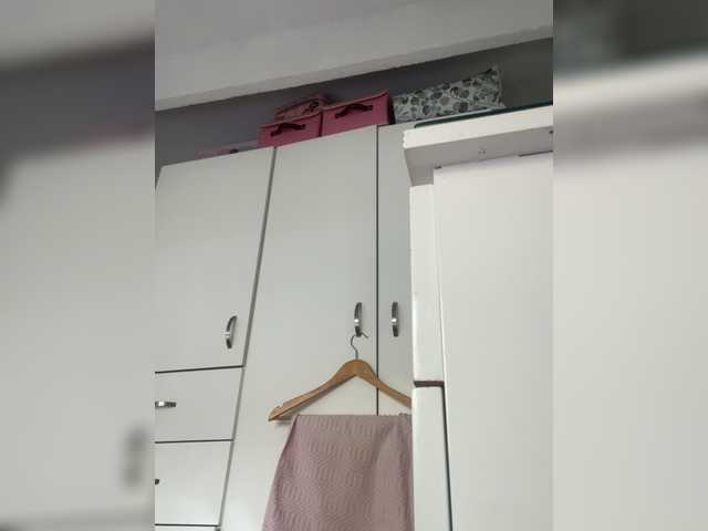 SallyeLeins's BongaCams show and profile