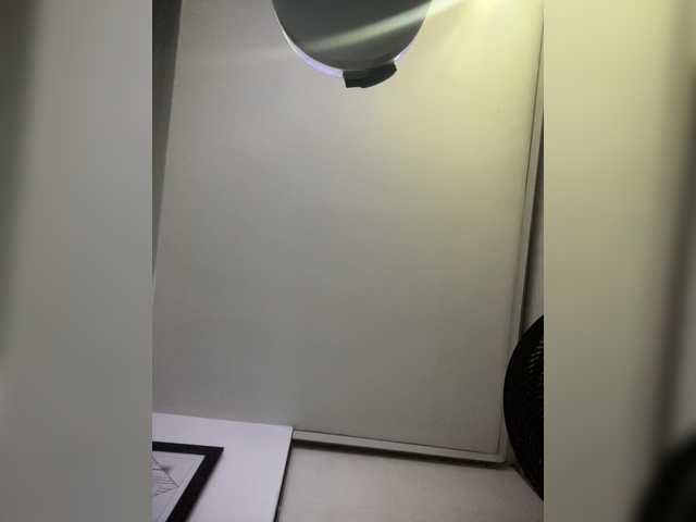 SallyeLeins live webcam show
