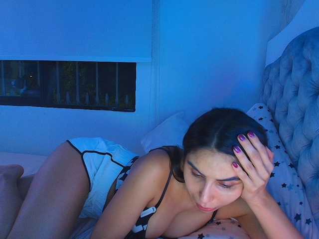 SallyeLeins live webcam show