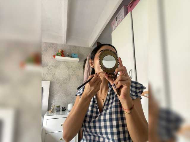  SallyeLeins chat room