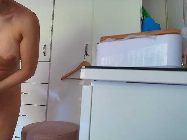 SallyeLeins live cam on BongaCams