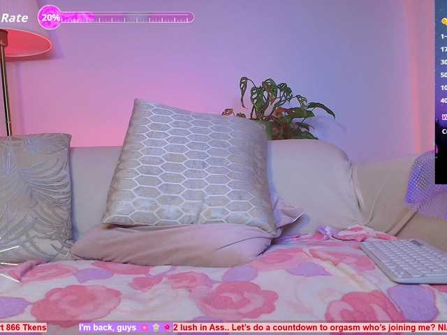 SallyeLeins live cam preview