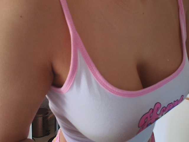 SallyeLeins live webcam show