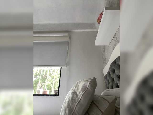 SallyeLeins live cam