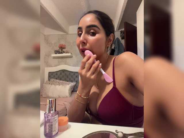 SallyeLeins live cam on BongaCams
