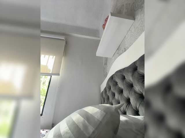  SallyeLeins chat room