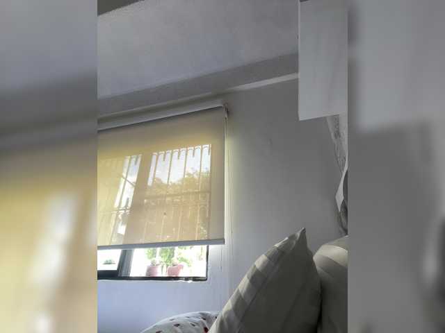 SallyeLeins's BongaCams show and profile