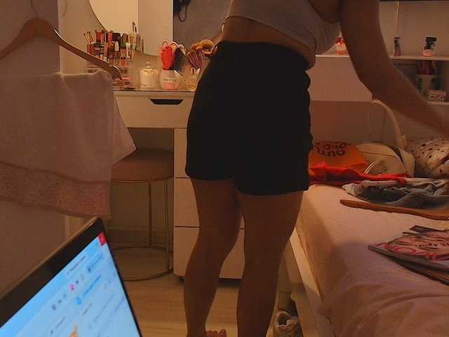 SallyeLeins live webcam show