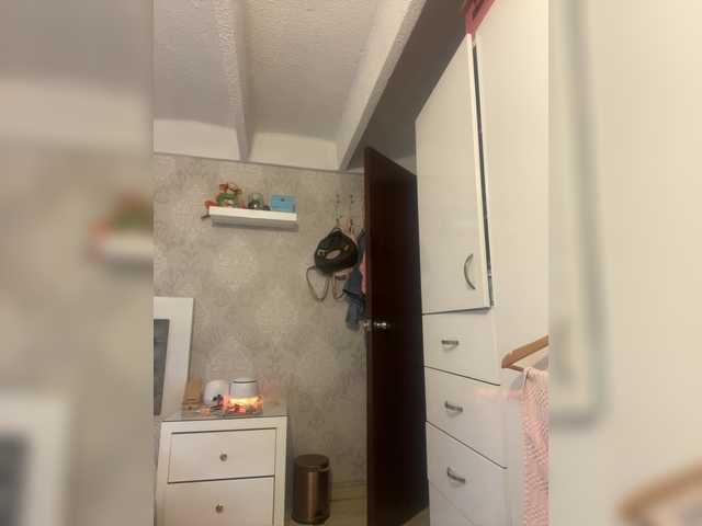 SallyeLeins live cam on BongaCams