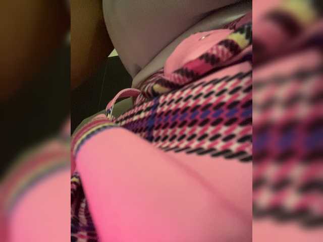 SallyeLeins live webcam show