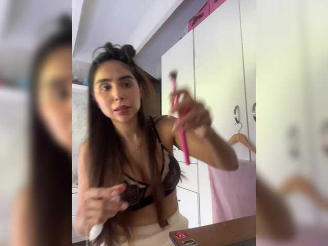 SallyeLeins live cam on BongaCams