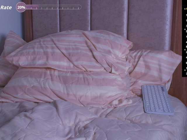  SallyeLeins chat room