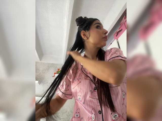 SallyeLeins live cam on BongaCams