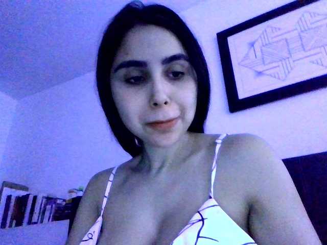 SallyeLeins live webcam show