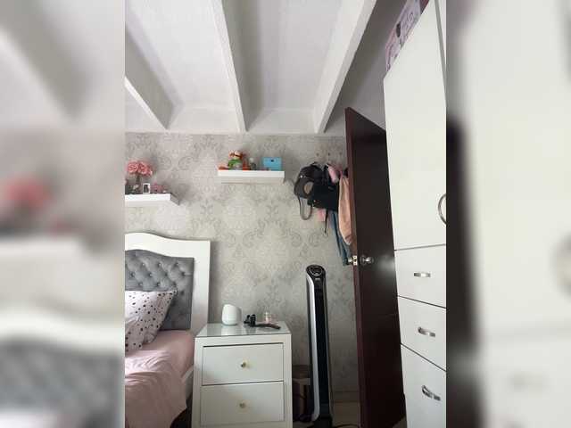 SallyeLeins live cam on BongaCams