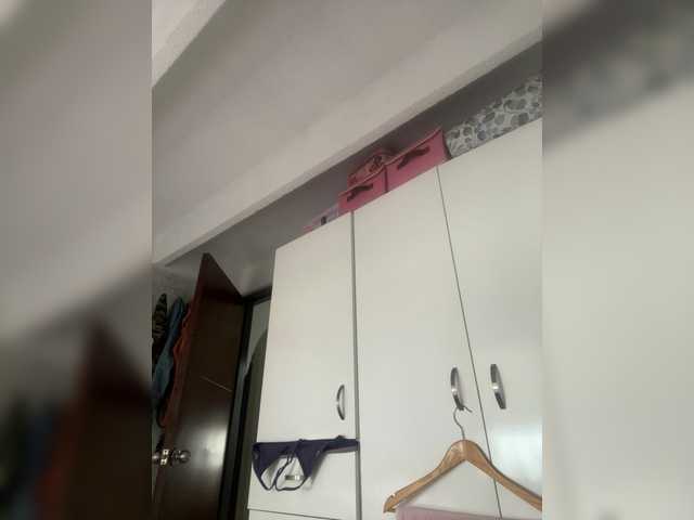 SallyeLeins's BongaCams show and profile