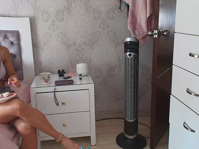 SallyeLeins live webcam show