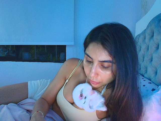 SallyeLeins live webcam show
