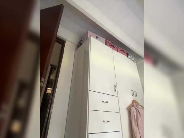 SallyeLeins's BongaCams show and profile