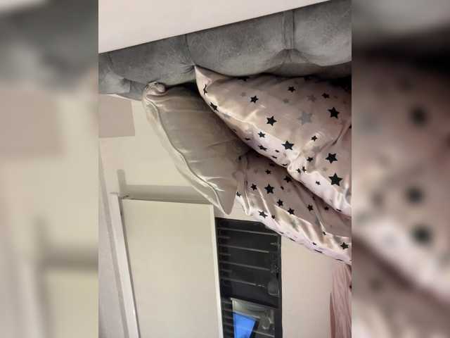 SallyeLeins live cam