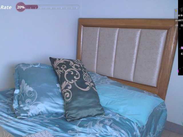le modèle SallyeLeins est en webcam porno dans un show sur le site bongacams, il possède les tags suivants: Latino/Hispanic,Brunette,Shaved