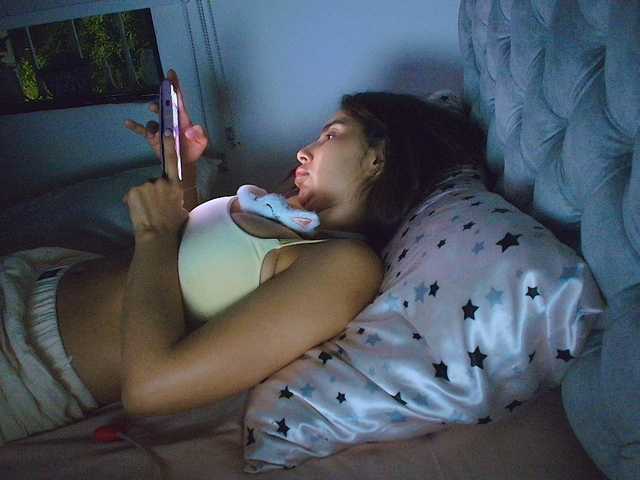 Live трансляция SallyeLeins - slutnetki.online
